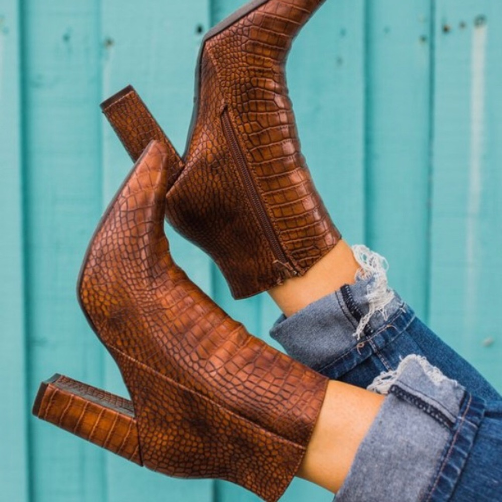 Vegan Croc Heel